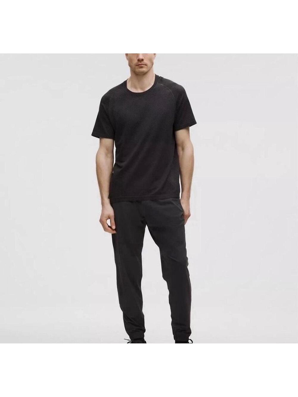 Lululemon Surge Jogger 29" Running Pants - Men's medium Black